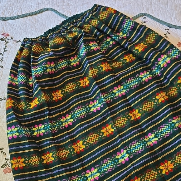 Colorful Floral Patterned Skirt - Picture 1 of 6
